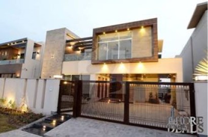 2 Kanal lavish house for sale