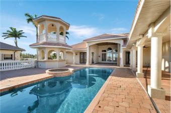 Designer made 1 Kanal brand new house for sale