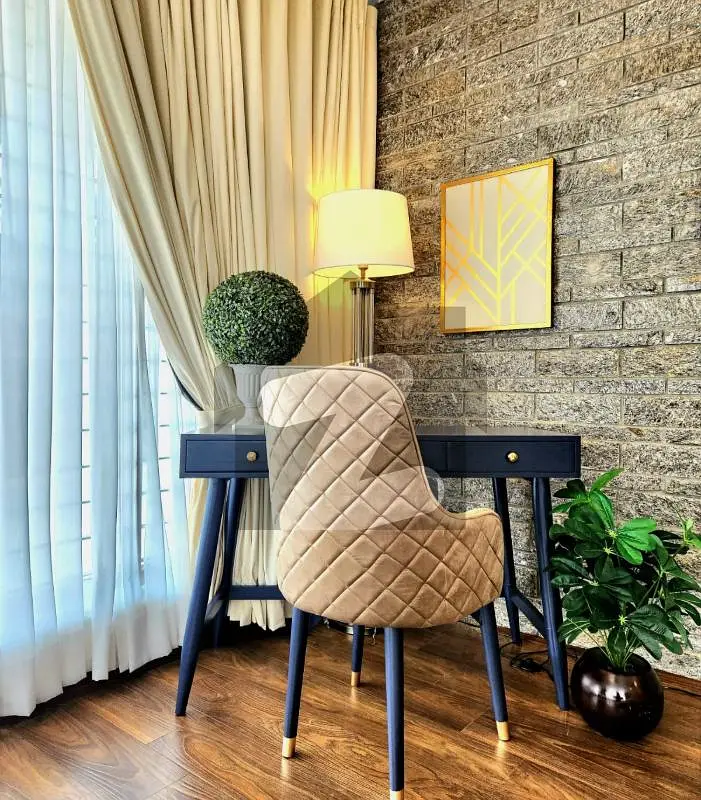 10 Marla Solid house on Investor Price in Starting Street Clifton