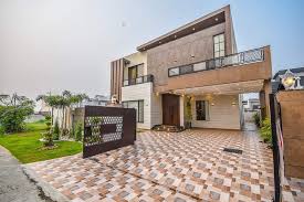 Beautiful 1-KANAL Family Home for Sale in Lahore